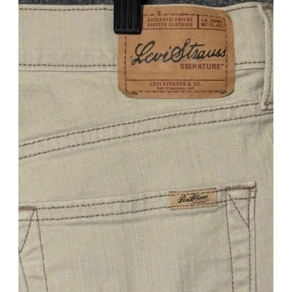 Levi Strauss Signature Stretch‎ Bootcut Women Light Tan Pants Misses 12 Short - Picture 3 of 7